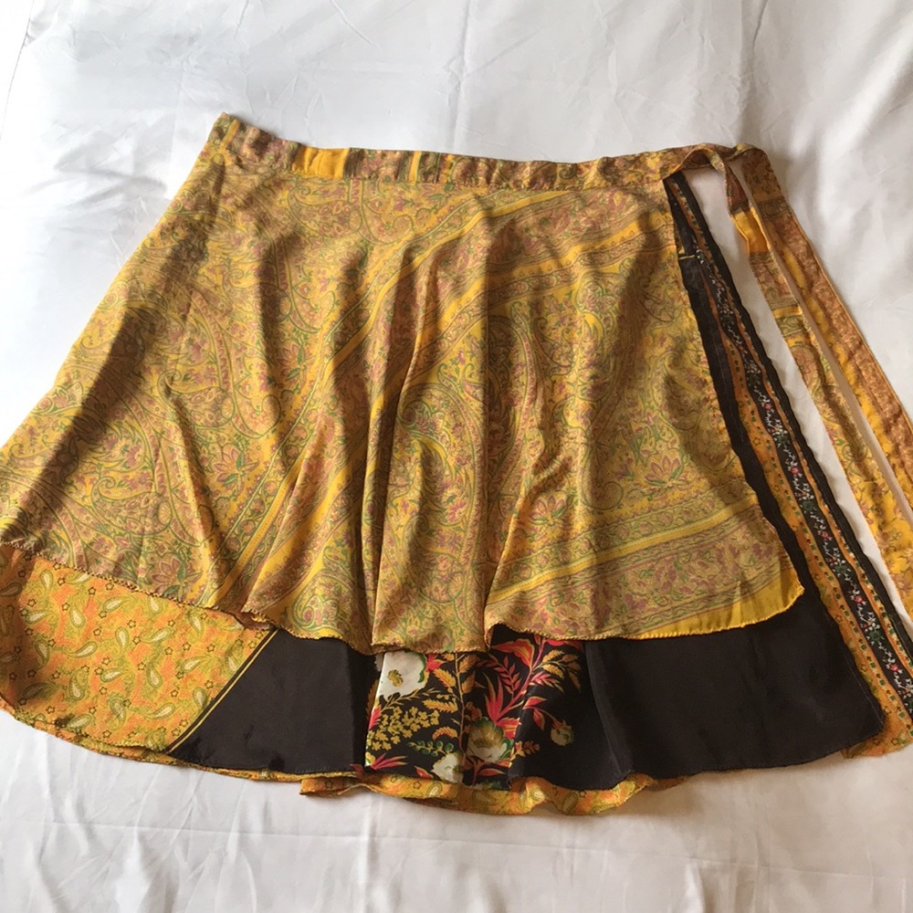 Jedzebel Silk Sari Magic Skirt Wrap - Picture 6 of 16